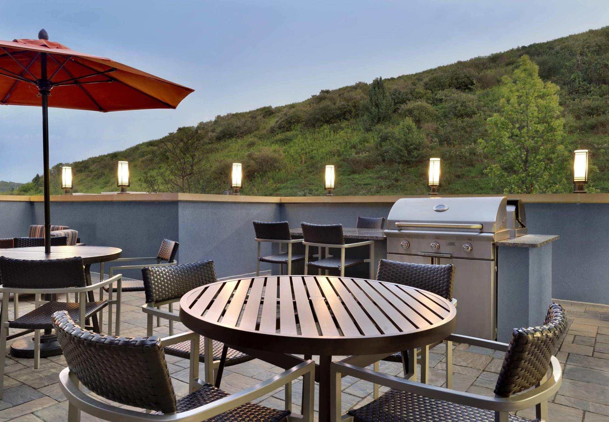 Towneplace Suites By Marriott Pittsburgh Airport/Robinson Township Exterior photo